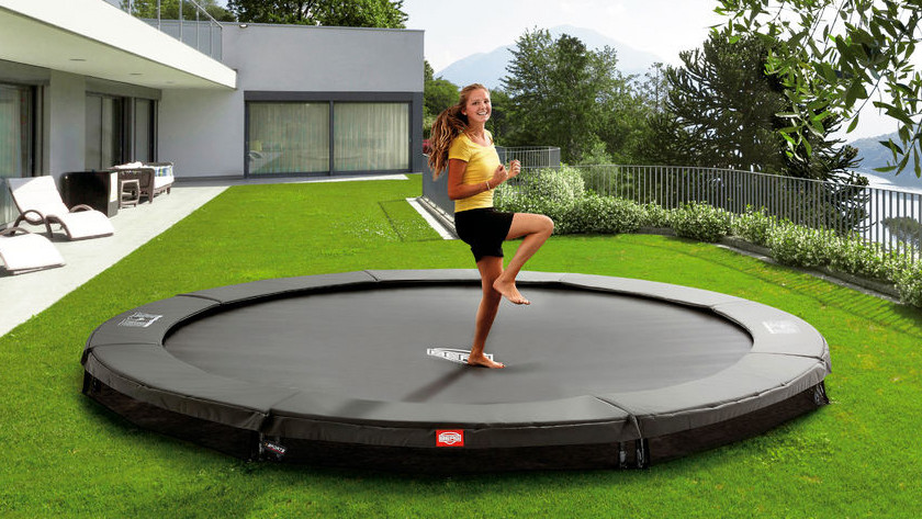Afbeelding voor inground-oppoten: trampoline lage opstap