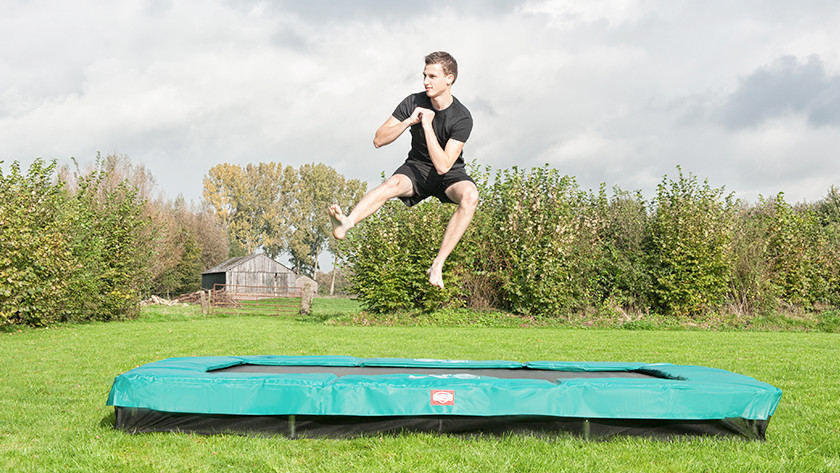 Afbeelding voor inground-oppoten: trampoline inground