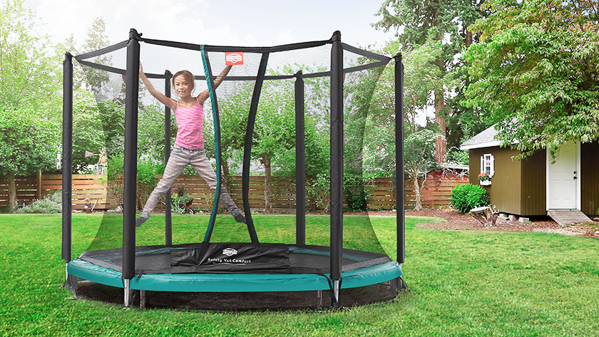 Afbeelding voor rond-rechthoekig: trampoline onervaren springer